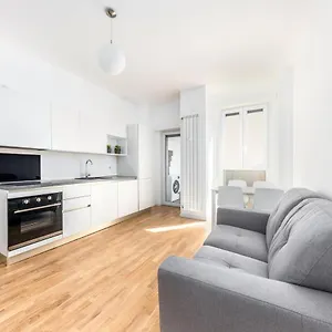 https://casa-da-suite-centrale.it-lombardy.com